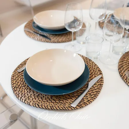 Orchids Apartment Bari